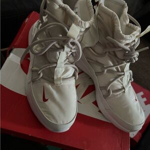 Nike White and Red Women's Sneakers